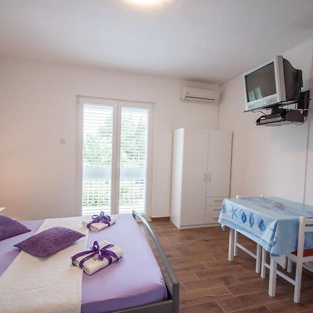 Apartments Srijemsi Mlini Phòng bức ảnh