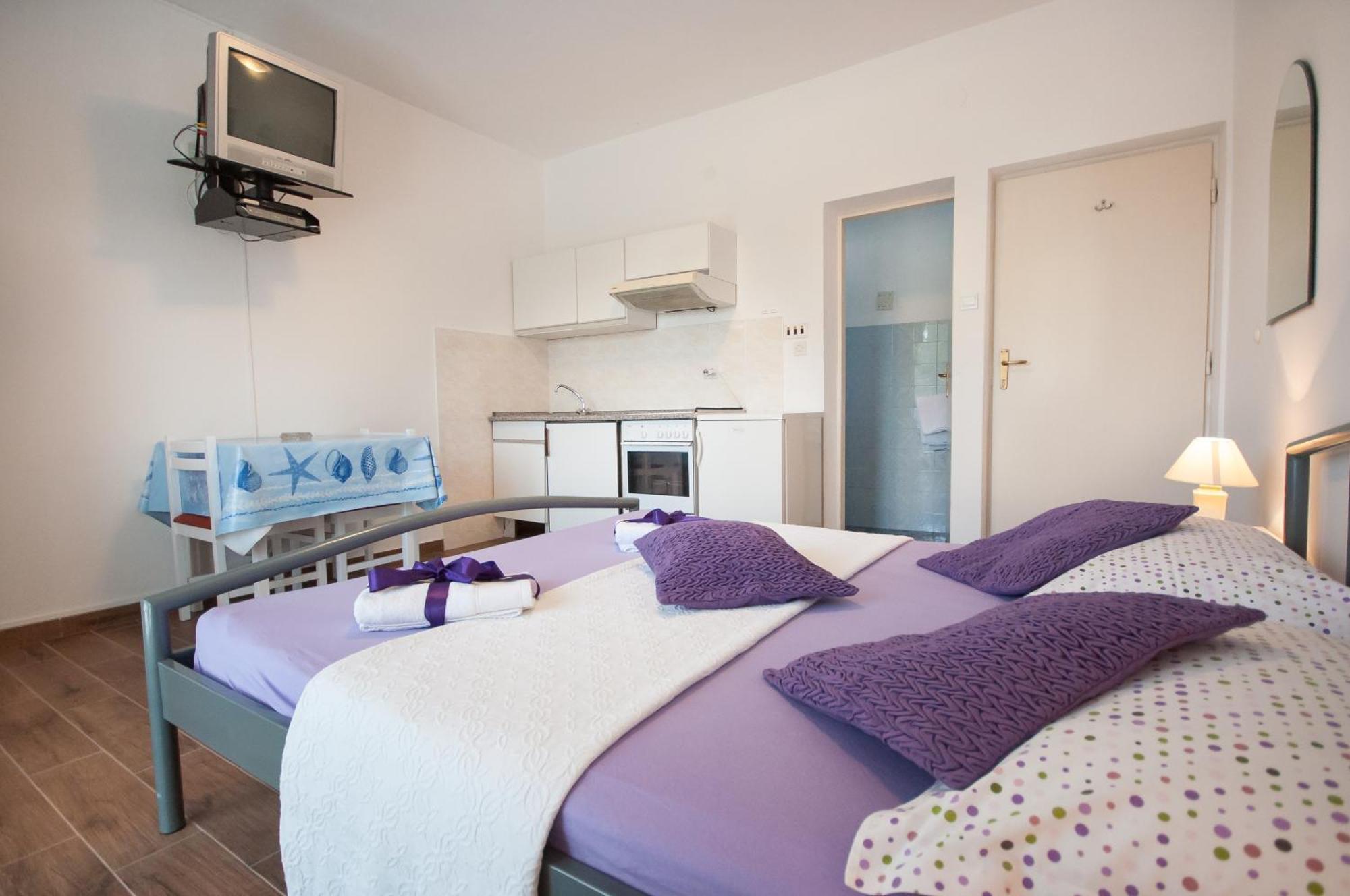 Apartments Srijemsi Mlini Phòng bức ảnh