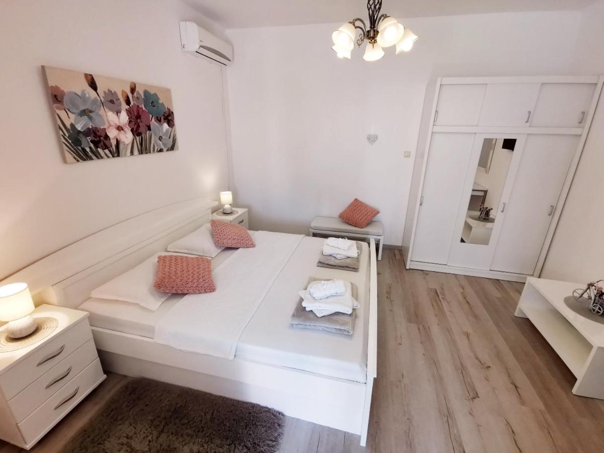 Apartments Srijemsi Mlini Ngoại thất bức ảnh